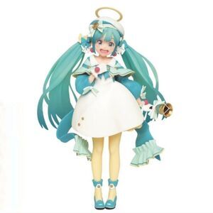 Hatsune Miku Winter Version Figure